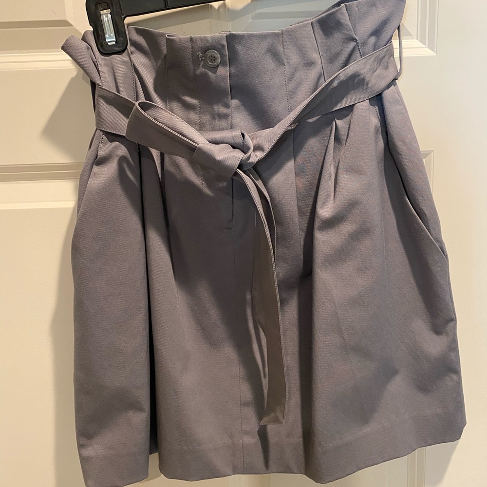 Club Monaco gray paperbag waist skirt size 4